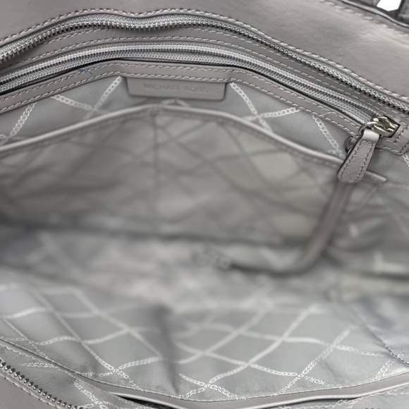 Michael Michael Kors Whitney Soft Grey Leather Shoulder Bag - Picture 2 of 5